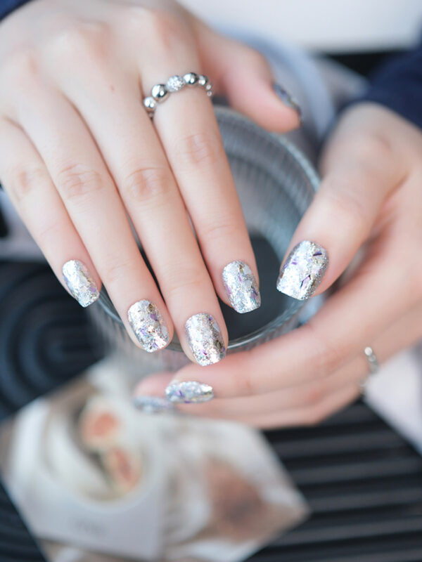 Kaleidoscope Silver Sequined Nails Press-On Nails